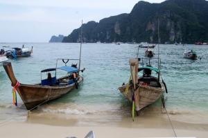 293492_10150804695715118_626388728_n